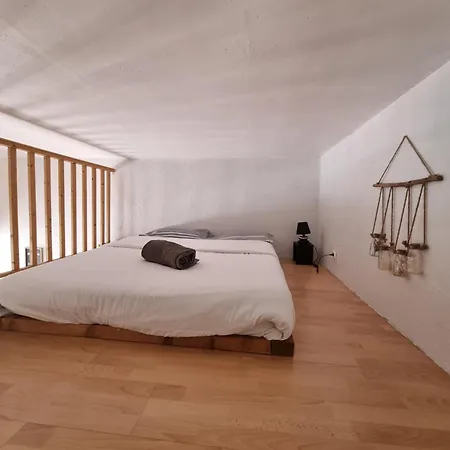 Apartment Loft Avec Mezzanine, Limitrophe Monaco Roquebrune-Cap-Martin