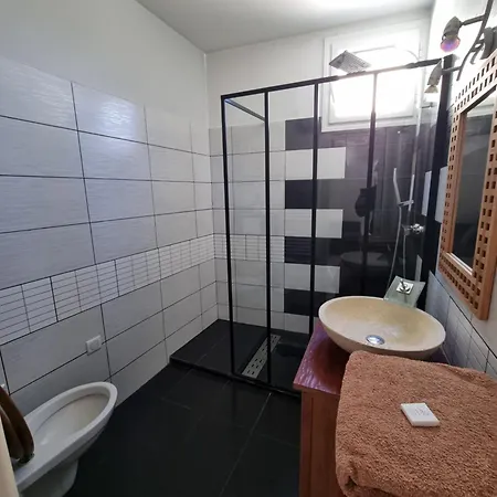 Loft Avec Mezzanine, Limitrophe Monaco *